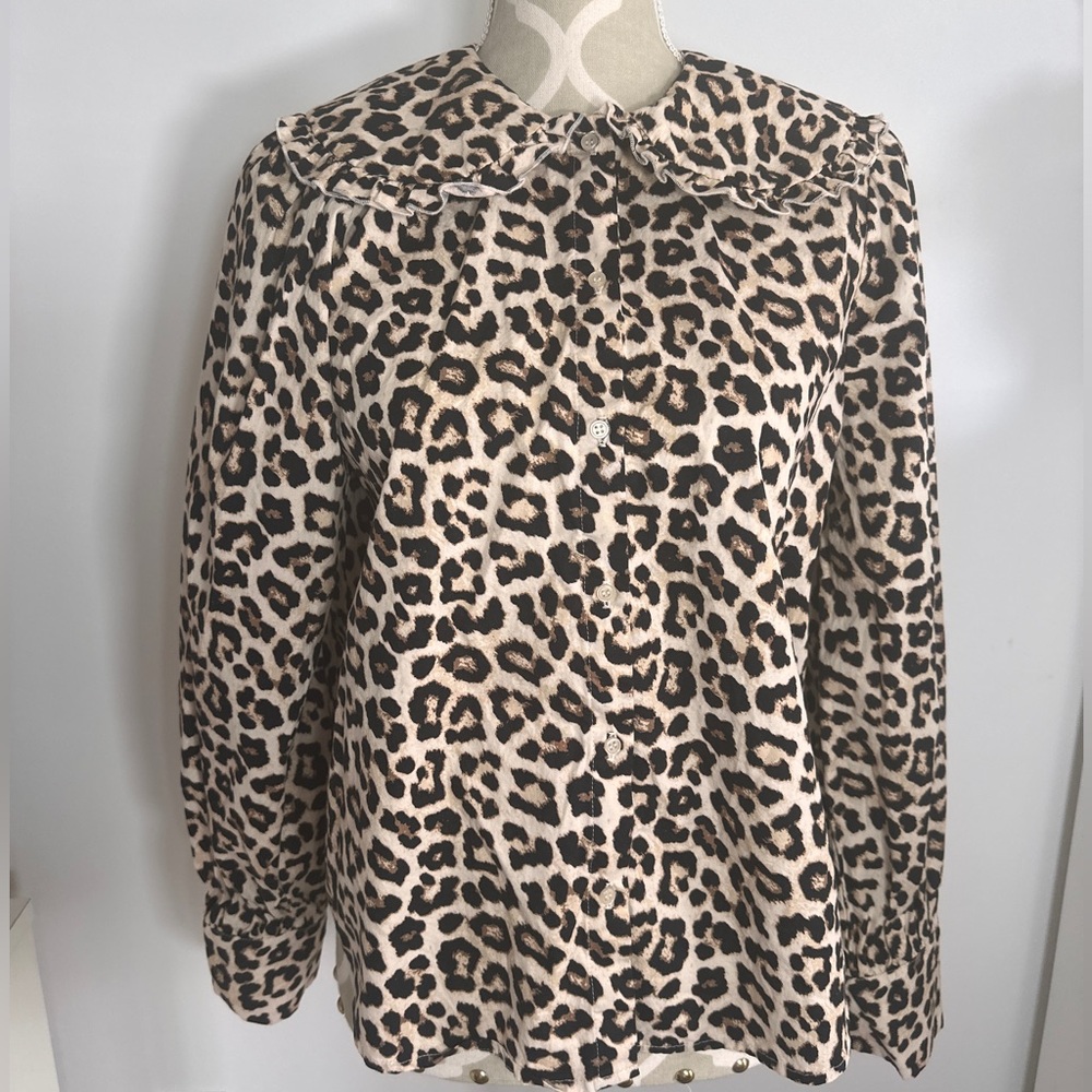 Brand new cheetah print collared button up shirt